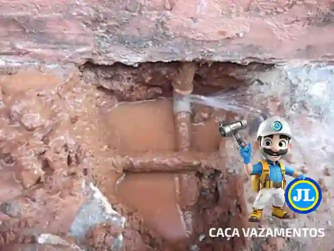 Técnico especializado em reparo de vazamento de água