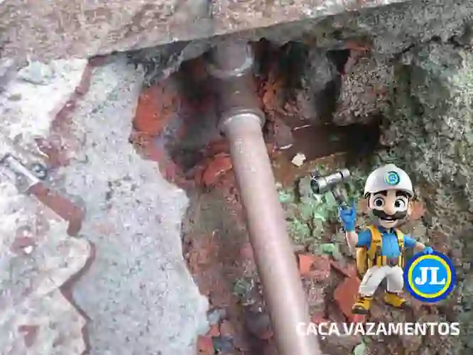 Serviço técnico de identificação de vazamento com detector Geofone