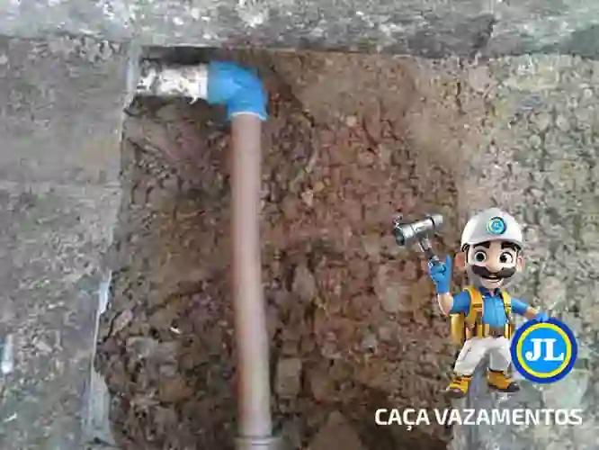 Conserto tecnico de vazamento de água JL