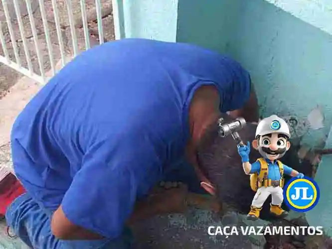 Caça especializado de vazamento de água